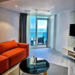 No 906a White Titanic By Endless Summer - Premium Sea View Năvodari