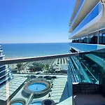 شقة No 906a White Titanic By Endless Summer - Premium Sea View *