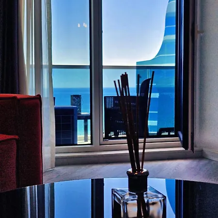 No 906a White Titanic By Endless Summer - Premium Sea View ナボダリ