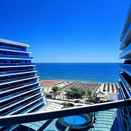 No 906a White Titanic By Endless Summer - Premium Sea View *